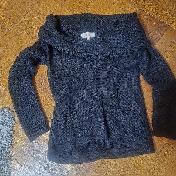 Philosophy Black  Off-the-Shoulder Sweater - Picture 4 of 4